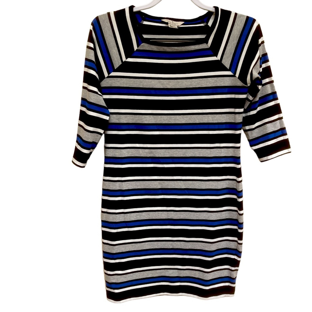 NWOT French Connection, size 6, fitted dress.